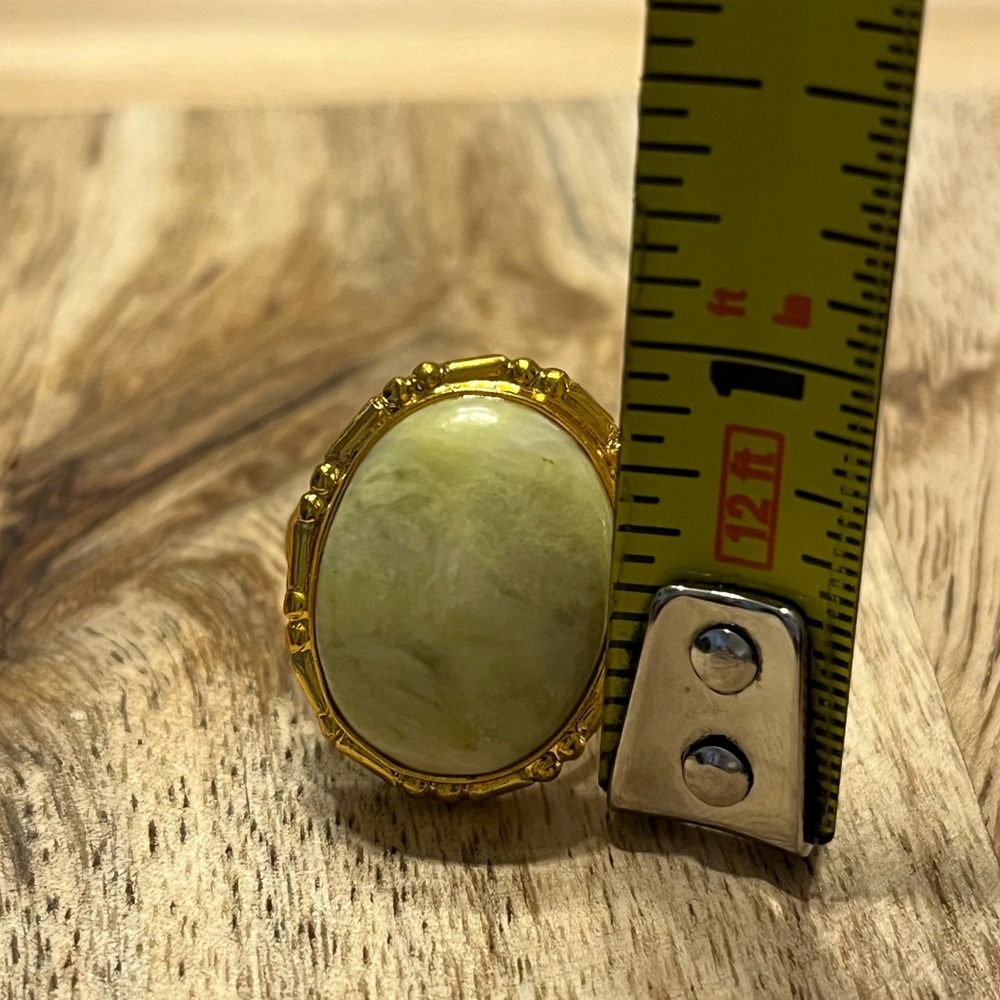 GOLD PLATED SERPENTINE GEMSTONE RING SIZE 7 - Picture 8 of 8
